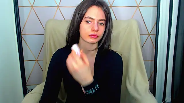 Snapshot of CarliFantasy25 chatting on 01-18-26, 08:23 CarliFantasy25 online show from 01-18-26, 08:23