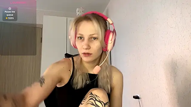 FoxySable online show from 11-24-25, 08:14