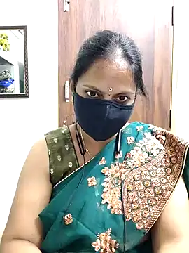 Queen-Neha online show from 03-25-26, 08:04