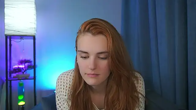 Snapshot of foxy_cute4you chatting on 05-17-26, 07:10 foxy cute4you online show from 05-17-26, 07:10