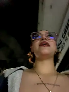 Snapshot of LilithMonette chatting on 12-03-25, 01:24 LilithMonette online show from 12-03-25, 01:24