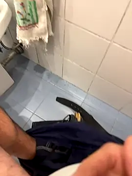 Snapshot of marc8876 chatting on 11-20-25, 06:02 marc8876 online show from 11-20-25, 06:02