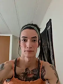 MaitressePomme3 online show from 11-23-25, 02:33