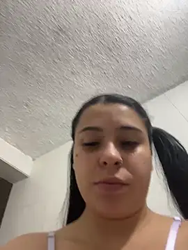 Snapshot of Katherinesweett_ chatting on 12-16-25, 03:55 Katherinesweett online show from 12-16-25, 03:55