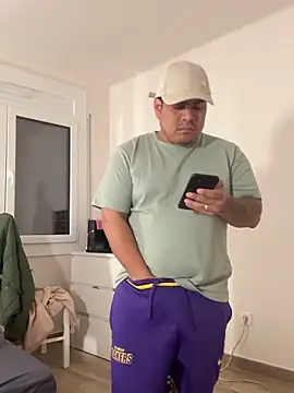 Pelotas2000 online show from 11-18-25, 03:38