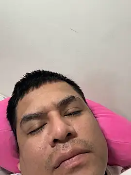 Pelotas2000 online show from 11-26-25, 03:24