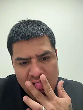 Pelotas2000 online show from 11-30-25, 05:55