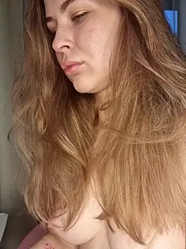 glossbaby online show from 11-18-25, 06:51