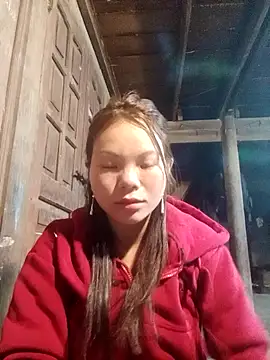 Snapshot of yu-zhen chatting on 11-18-25, 10:14 yu-zhen online show from 11-18-25, 10:14