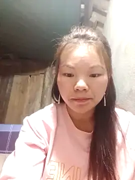 Snapshot of yu-zhen chatting on 11-22-25, 07:18 yu-zhen online show from 11-22-25, 07:18