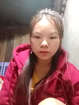 Snapshot of yu-zhen chatting on 11-23-25, 02:39 yu-zhen online show from 11-23-25, 02:39