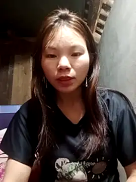 Snapshot of yu-zhen chatting on 11-28-25, 04:59 yu-zhen online show from 11-28-25, 04:59