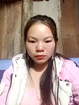 Snapshot of yu-zhen chatting on 12-13-25, 08:47 yu-zhen online show from 12-13-25, 08:47