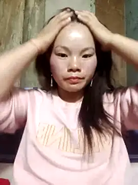 Snapshot of yu-zhen chatting on 12-14-25, 01:16 yu-zhen online show from 12-14-25, 01:16