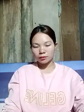 Snapshot of yu-zhen chatting on 12-15-25, 03:55 yu-zhen online show from 12-15-25, 03:55