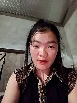 Snapshot of meomeo-00 chatting on 12-16-25, 02:44 meomeo-00 online show from 12-16-25, 02:44