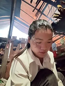 Snapshot of meomeo-00 chatting on 01-10-26, 10:06 meomeo-00 online show from 01-10-26, 10:06