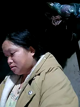 Snapshot of Ava-120 chatting on 11-30-25, 12:53 Ava-120 online show from 11-30-25, 12:53