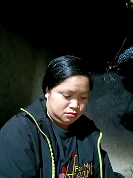 Snapshot of Ava-120 chatting on 12-04-25, 03:32 Ava-120 online show from 12-04-25, 03:32