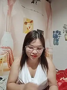 Snapshot of Cover-baa chatting on 06-09-26, 12:50 Cover-baa online show from 06-09-26, 12:50