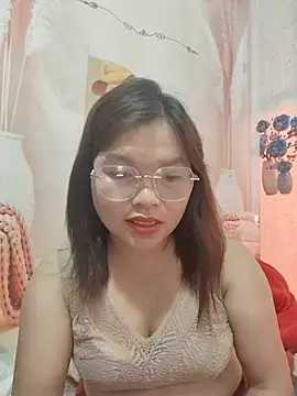 Snapshot of Cover-baa chatting on 07-05-26, 12:17 Cover-baa online show from 07-05-26, 12:17