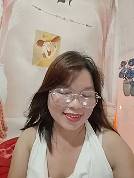 Snapshot of Cover-baa chatting on 07-15-26, 02:39 Cover-baa online show from 07-15-26, 02:39