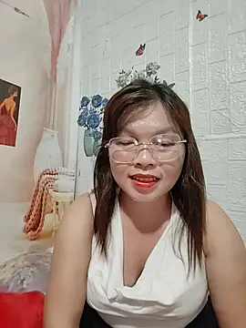 Snapshot of Cover-baa chatting on 07-15-26, 02:55 Cover-baa online show from 07-15-26, 02:55