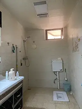 Snapshot of water-h chatting on 12-15-25, 05:55 water-h online show from 12-15-25, 05:55