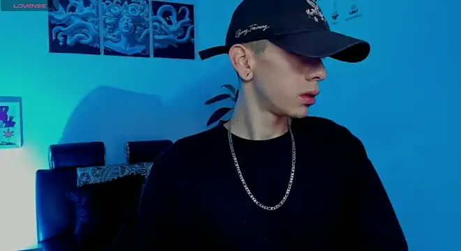 Snapshot of James_Adams_01 chatting on 11-22-25, 12:37 James Adams 01 online show from 11-22-25, 12:37