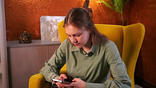 Snapshot of PeterSkaff chatting on 11-18-25, 11:47 PeterSkaff online show from 11-18-25, 11:47