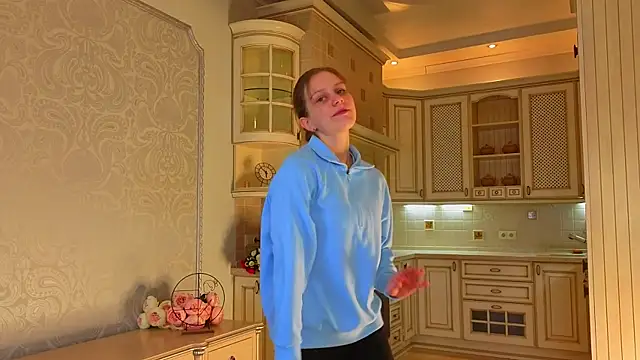 Snapshot of PeterSkaff chatting on 12-04-25, 12:47 PeterSkaff online show from 12-04-25, 12:47