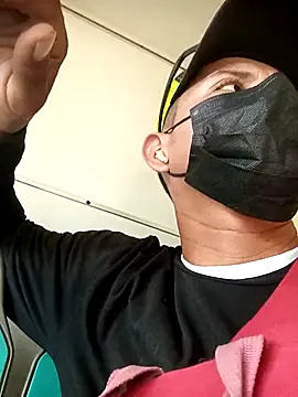 Snapshot of juunioreest chatting on 12-04-25, 09:01 juunioreest online show from 12-04-25, 09:01