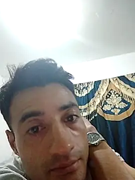 Snapshot of noah77_ chatting on 11-30-25, 03:49 noah77 online show from 11-30-25, 03:49