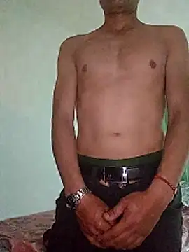 noah77  online show from 04-06-26, 11:11