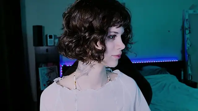 Snapshot of Ebfaafret chatting on 11-24-25, 05:18 Ebfaafret online show from 11-24-25, 05:18