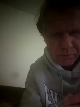 Snapshot of Hardwarelane67 chatting on 05-18-26, 06:58 Hardwarelane67 online show from 05-18-26, 06:58