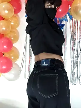 Snapshot of Babykurush chatting on 11-17-25, 05:52 Babykurush online show from 11-17-25, 05:52