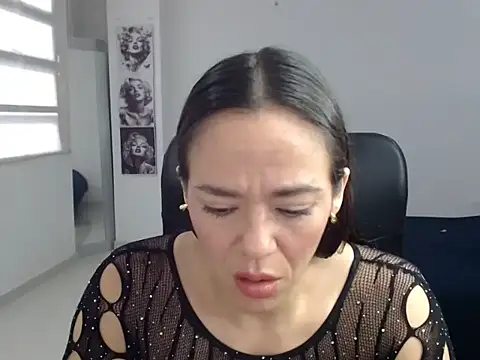 Snapshot of Annie_Cervantez chatting on 01-18-26, 11:25 Annie Cervantez online show from 01-18-26, 11:25