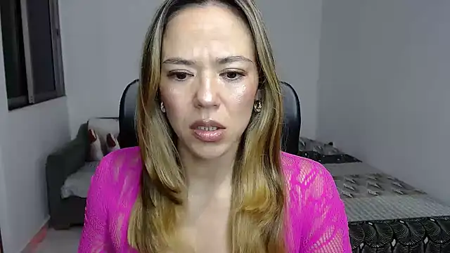 Snapshot of Annie_Cervantez chatting on 05-29-26, 08:12 Annie Cervantez online show from 05-29-26, 08:12