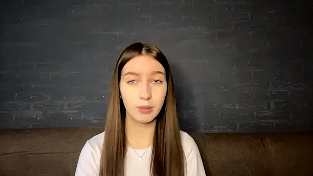 Snapshot of CindaWinn chatting on 11-21-25, 08:02 CindaWinn online show from 11-21-25, 08:02