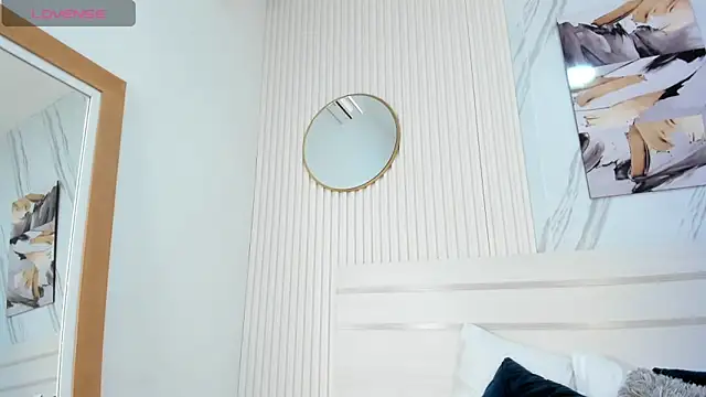 Snapshot of Afro_Luna chatting on 12-03-25, 11:19 Afro Luna online show from 12-03-25, 11:19