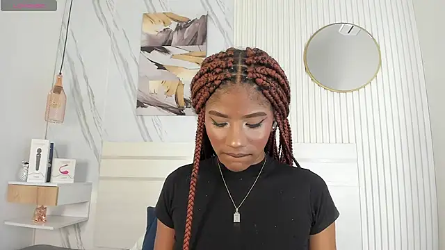 Snapshot of Afro_Luna chatting on 12-16-25, 11:37 Afro Luna online show from 12-16-25, 11:37