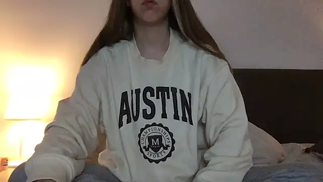 Snapshot of Martimartinaxx chatting on 03-03-26, 04:46 Martimartinaxx online show from 03-03-26, 04:46