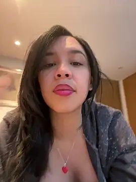 Snapshot of Esmerald_1111 chatting on 12-01-25, 12:10 Esmerald 1111 online show from 12-01-25, 12:10