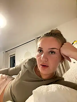 Snapshot of Lexiargulo chatting on 12-01-25, 05:18 Lexiargulo online show from 12-01-25, 05:18