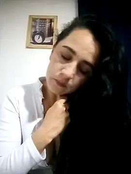 Snapshot of Sex_Annie chatting on 11-28-25, 04:37 Sex Annie online show from 11-28-25, 04:37