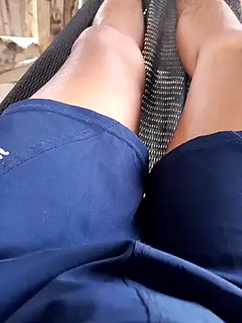 Snapshot of OscarENR chatting on 12-20-25, 03:19 OscarENR online show from 12-20-25, 03:19