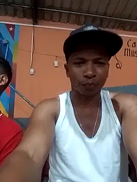 Snapshot of OscarENR chatting on 03-11-26, 01:22 OscarENR online show from 03-11-26, 01:22