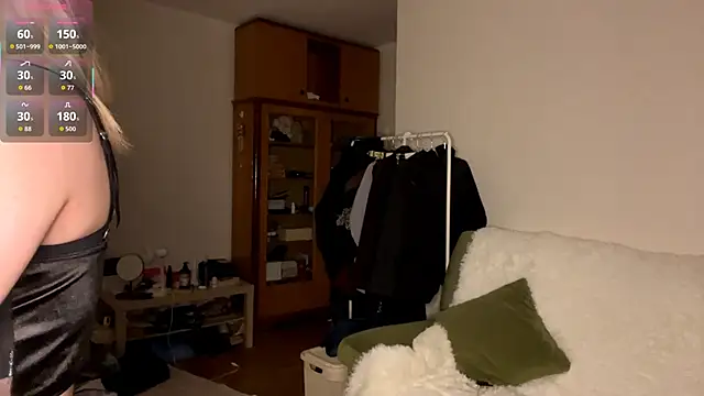 Snapshot of Selemene_ chatting on 12-14-25, 06:34 Selemene online show from 12-14-25, 06:34