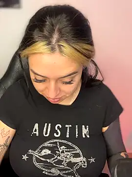 Snapshot of VeloraVyxen_ chatting on 11-28-25, 02:09 VeloraVyxen online show from 11-28-25, 02:09